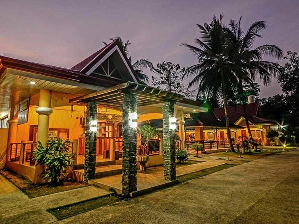 Villa Manuel Tourist Inn Puerto Princesa Exterior photo