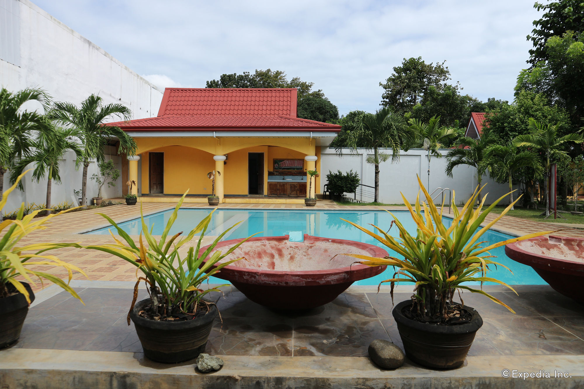 Villa Manuel Tourist Inn Puerto Princesa Exterior photo