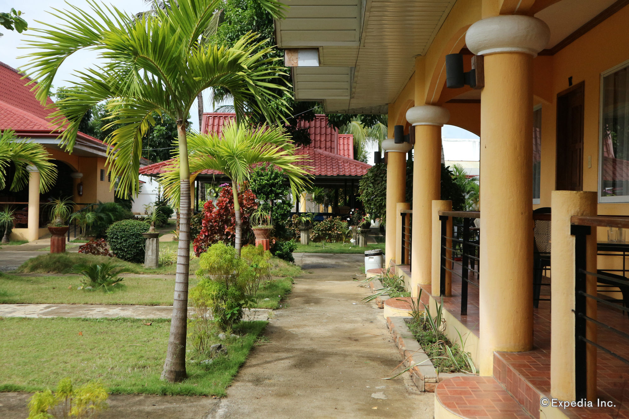 Villa Manuel Tourist Inn Puerto Princesa Exterior photo